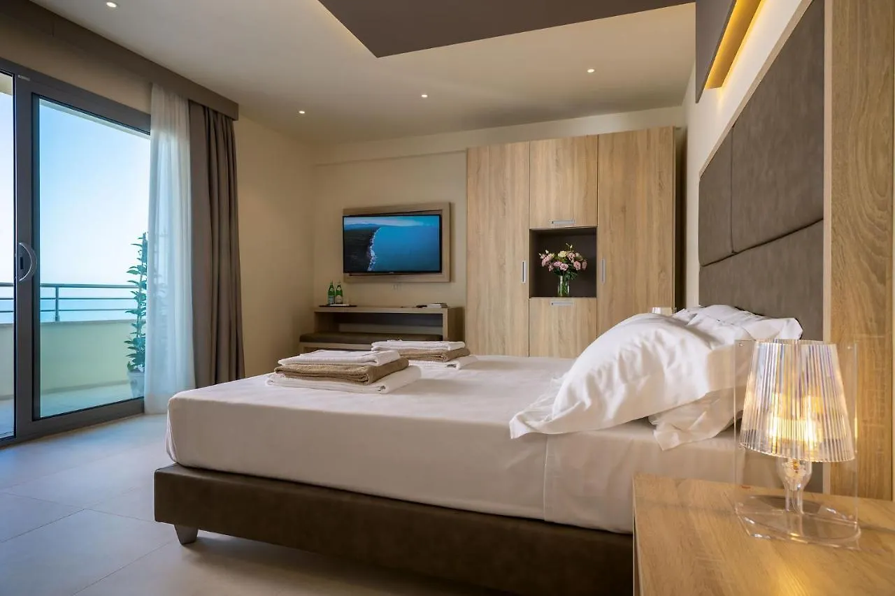 Palace Lido Hotel & Suites Marina di Cecina 4*,