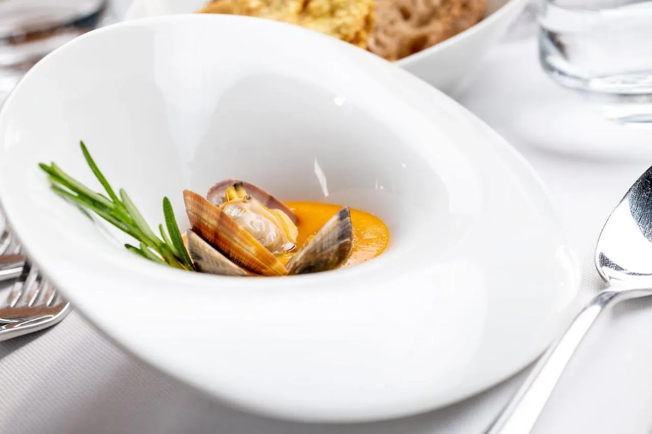 Palace Lido Hotel & Suites Marina di Cecina 4*,  Italy
